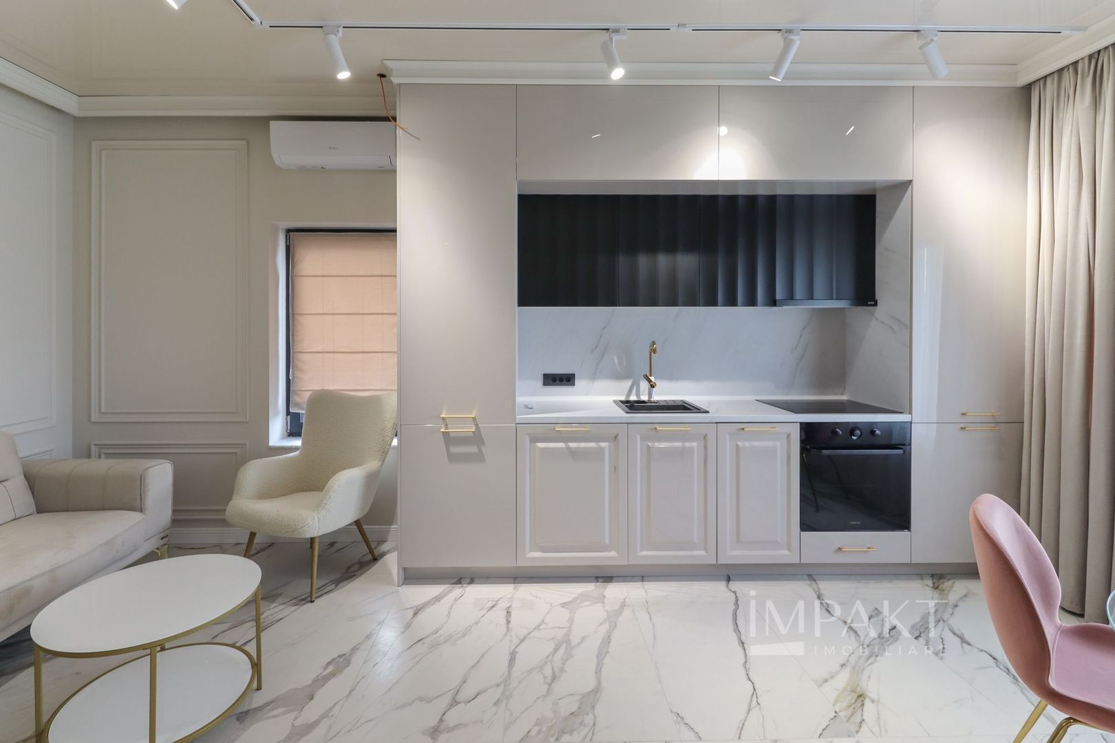 Oportunitate investitie! Vanzare casa cu 3 apartamente in Europa! - Poză 5