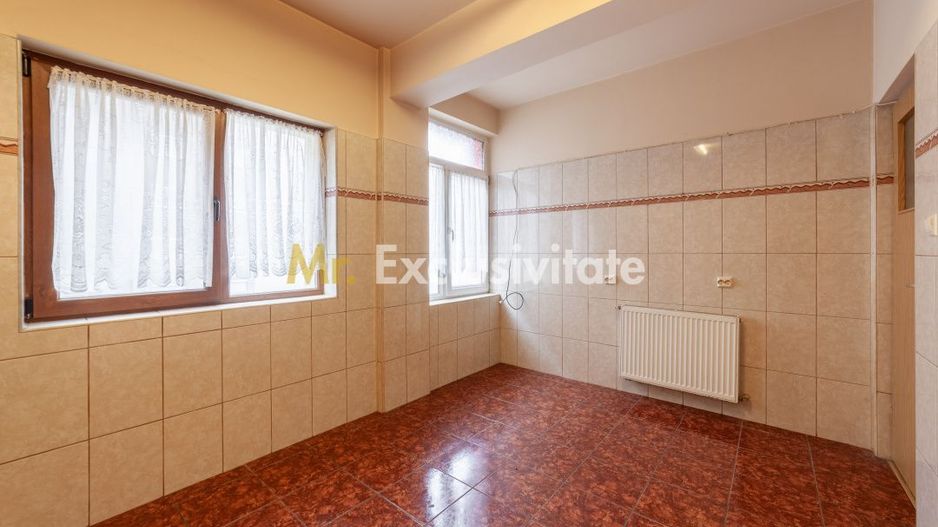 Dedeman-Big  3 camere parter inalt- bloc 2008 & parcare curte privata - Poză 6
