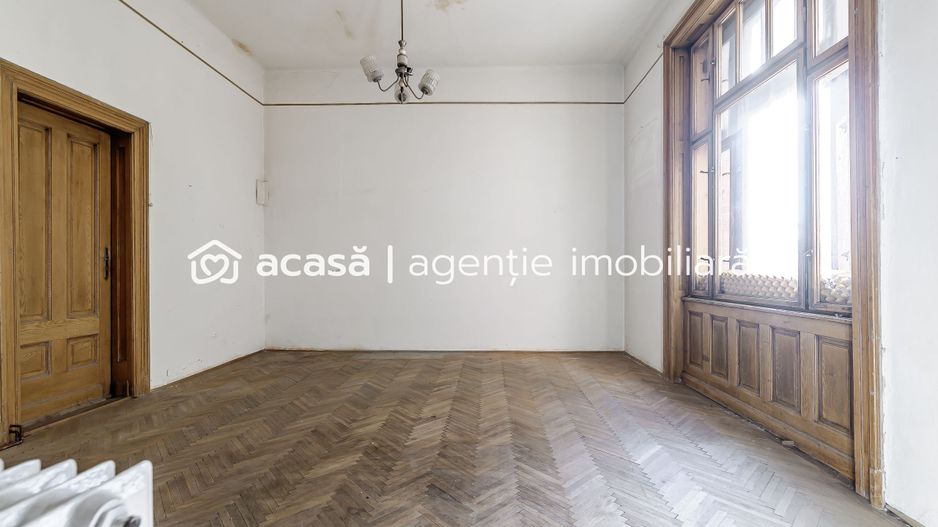 VÂNDUT! Apartament cu 4 Camere în Palatul Bohuș, Arad - Poză 3