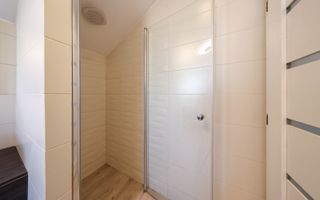 Casă Individuală Modernă de Vânzare | Sânpetru, Brașov - Poză 36