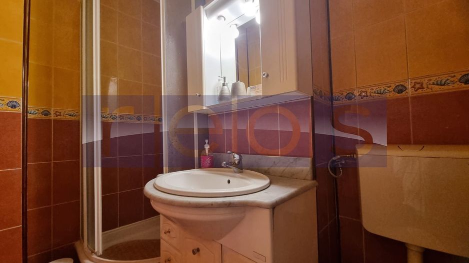 VANZARE - 4 -CAMERE DECOMANDAT - PIATA  VICTORIEI - Poză 24