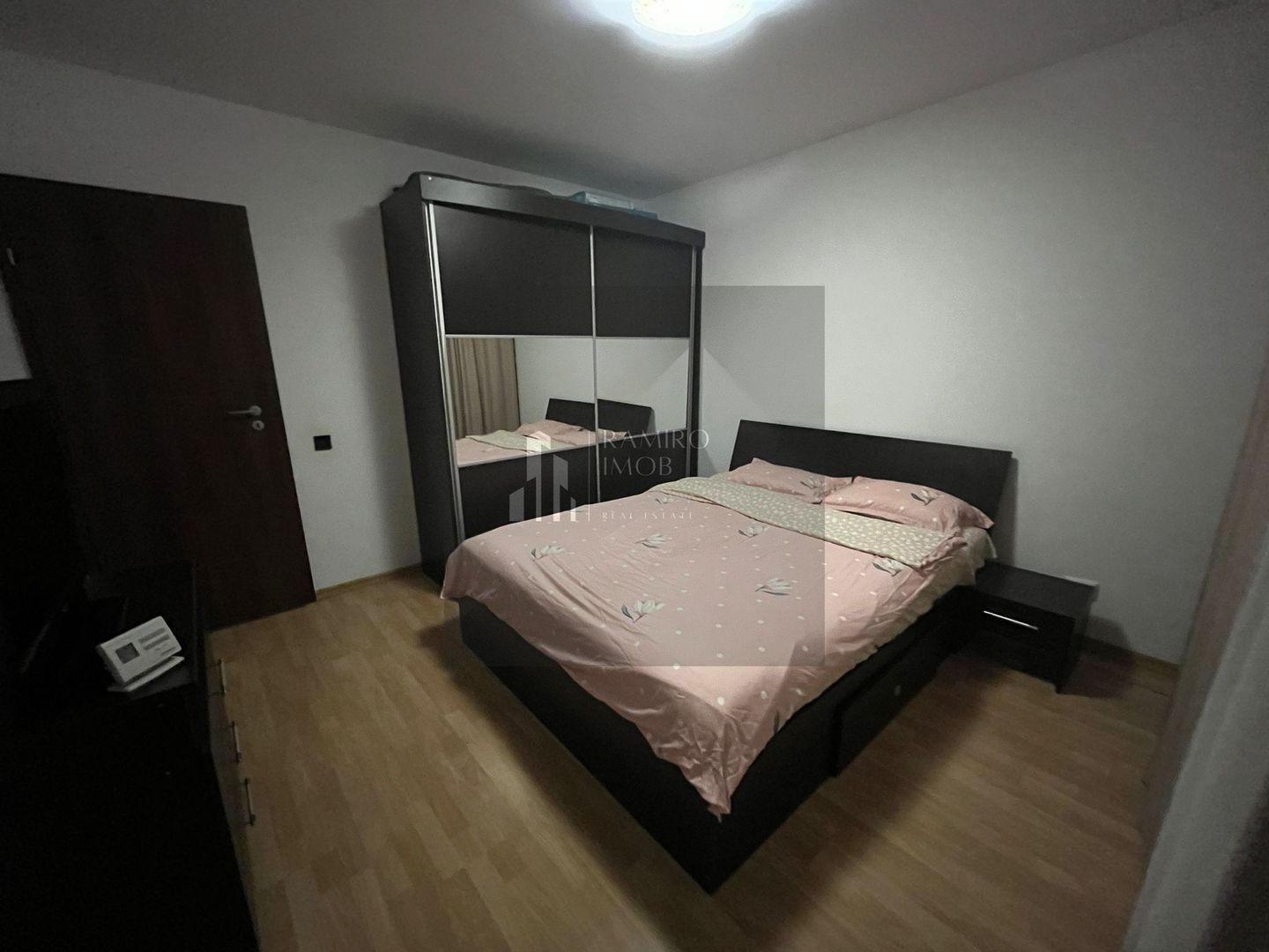 Apartament 2 camere Drumul Binelui decomandat - Poză 3