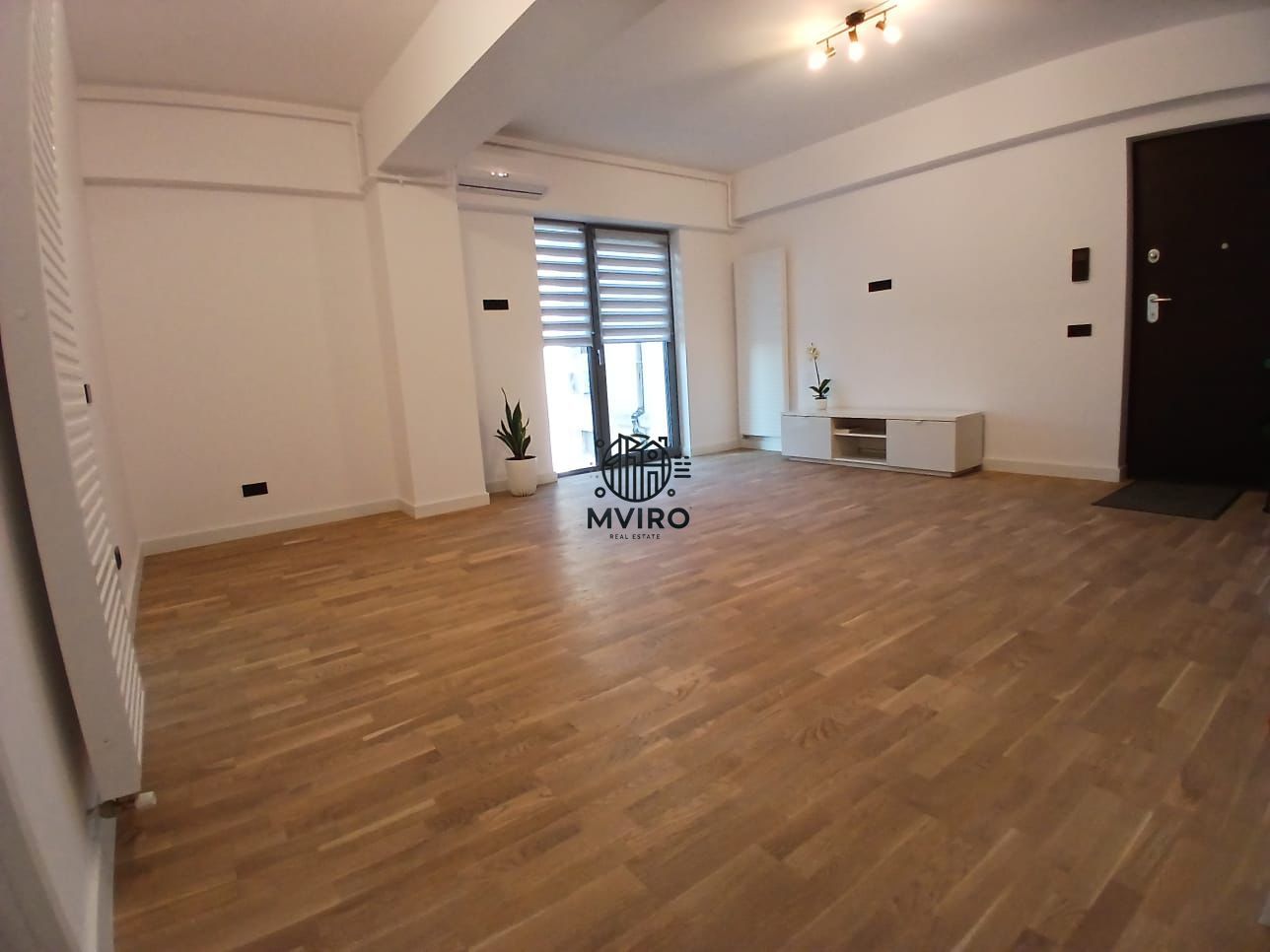 Studio elegant de închiriat, Piaţa Unirii – ideal pentru birou - Poză 3