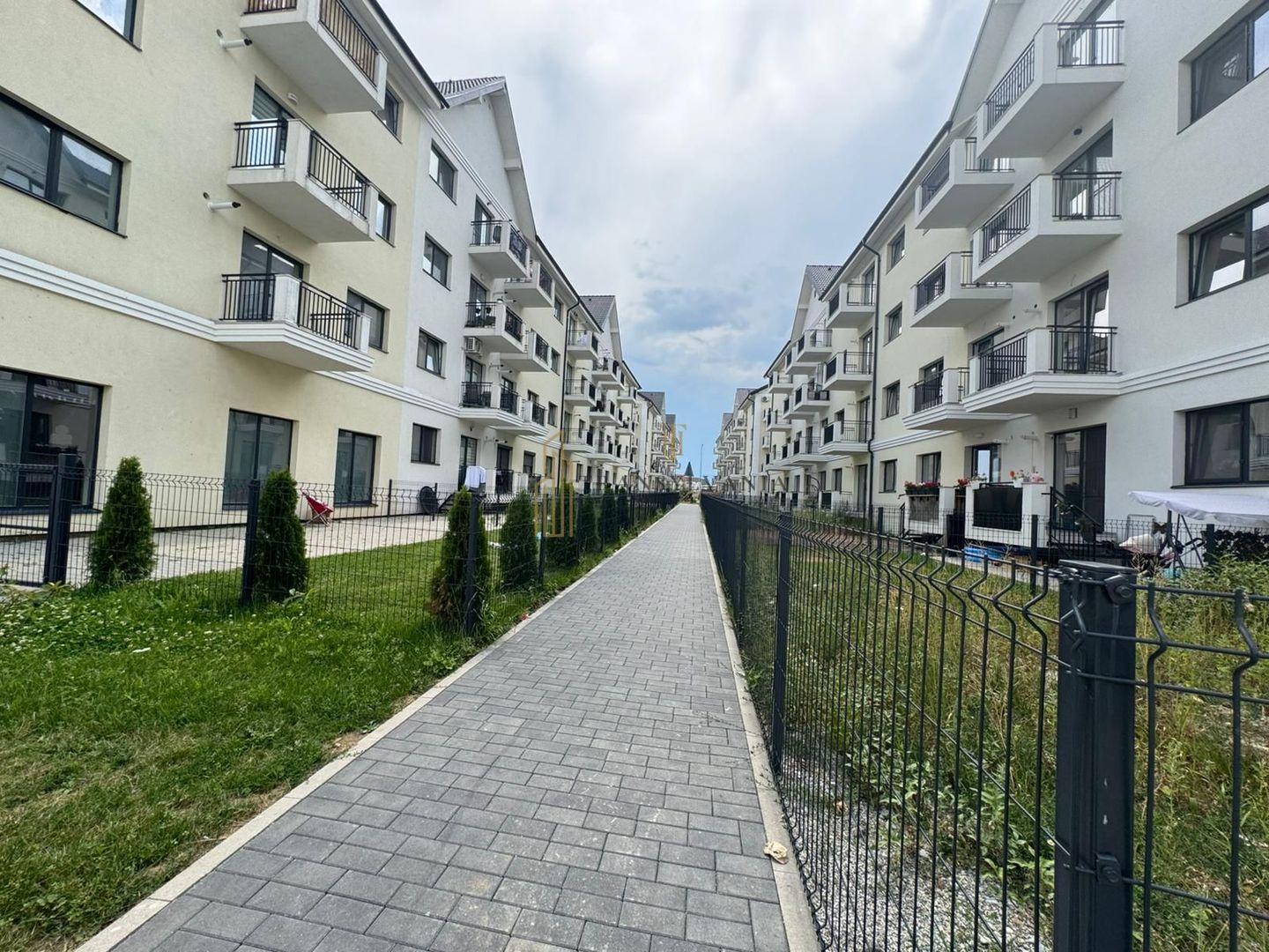 Apartament 3 camere, 71mp, 2 balcoane, Zona Selimbar Comision 0 - Poză 3