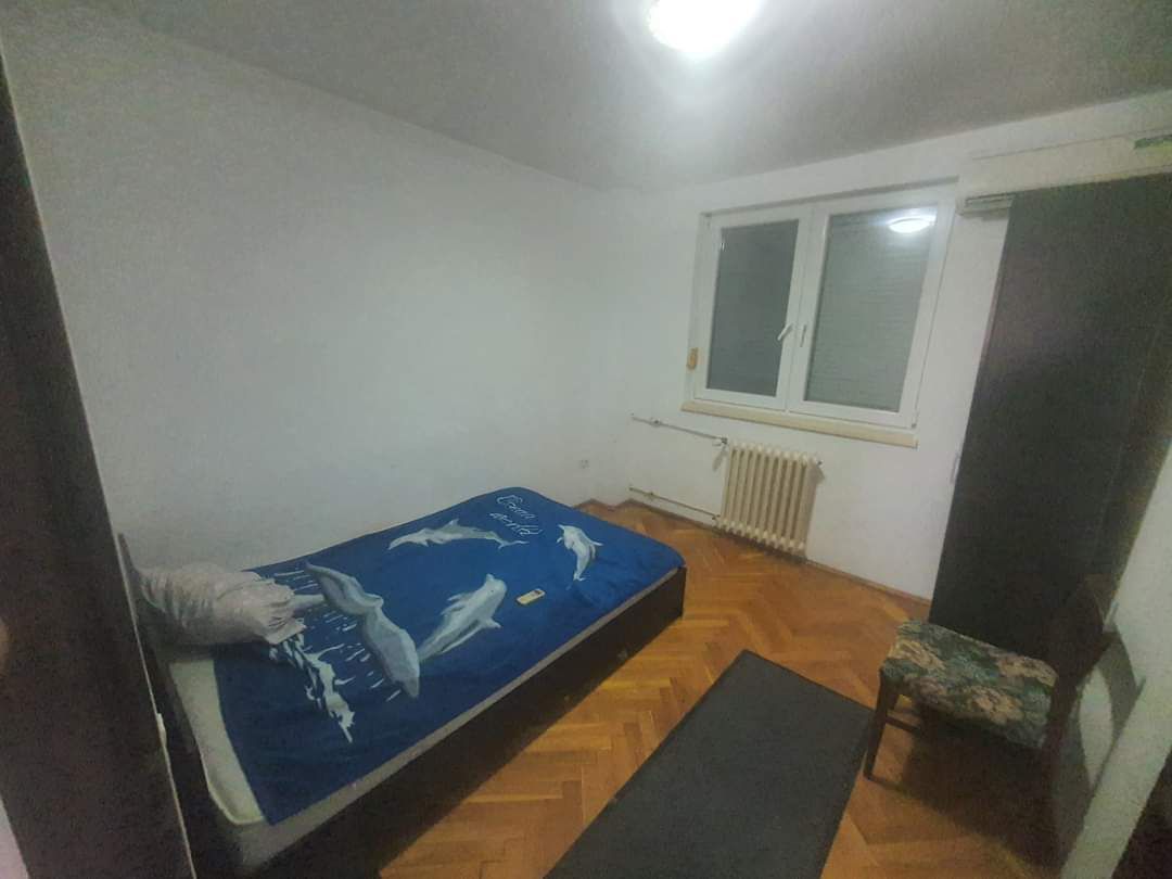 Decomandat aproape de Spitalul Judetean - Poză 4