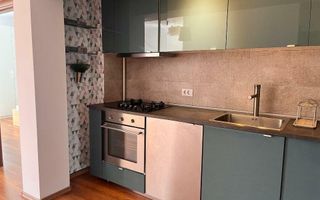 APARTAMENT SPATIOS SI LUMINOS ZONA STEFAN CEL MARE - Poză 6