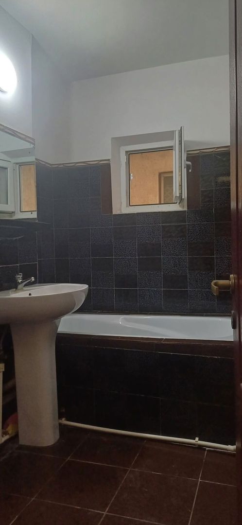 Apartament 3 cam Nae Leonard ,et 2 - Poză 3