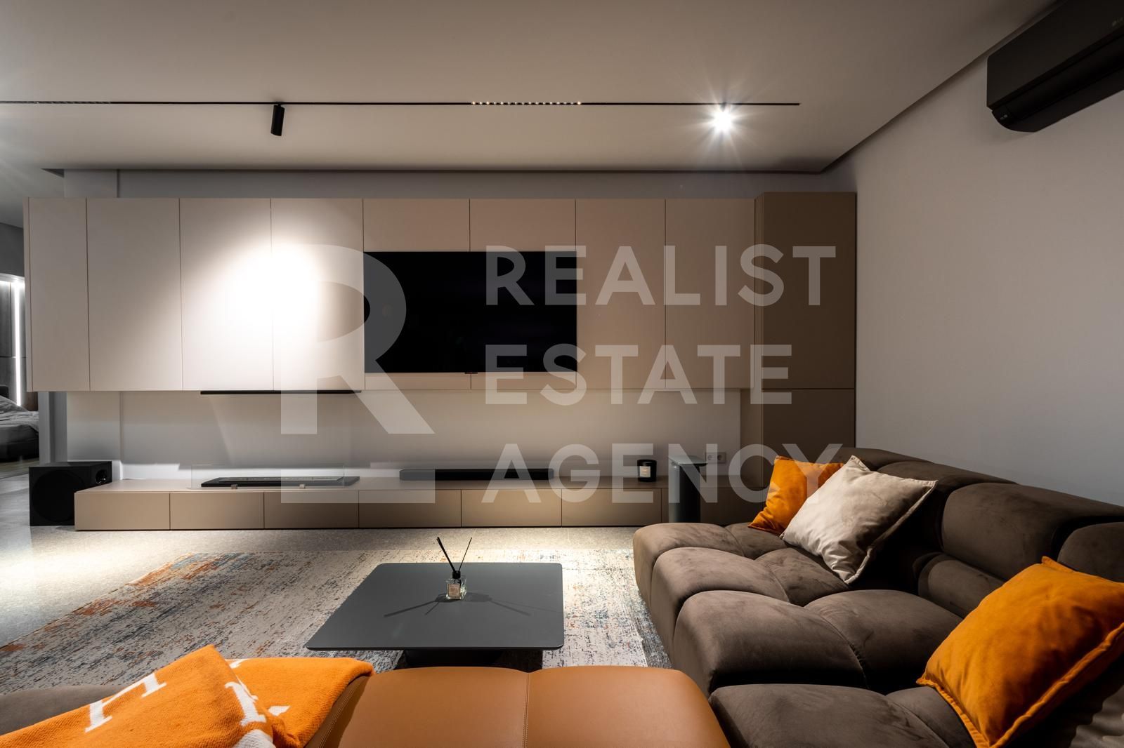 Apartament 3 camere LUX- Otopeni Premium 142 mp, Spectaculos - Poză 1