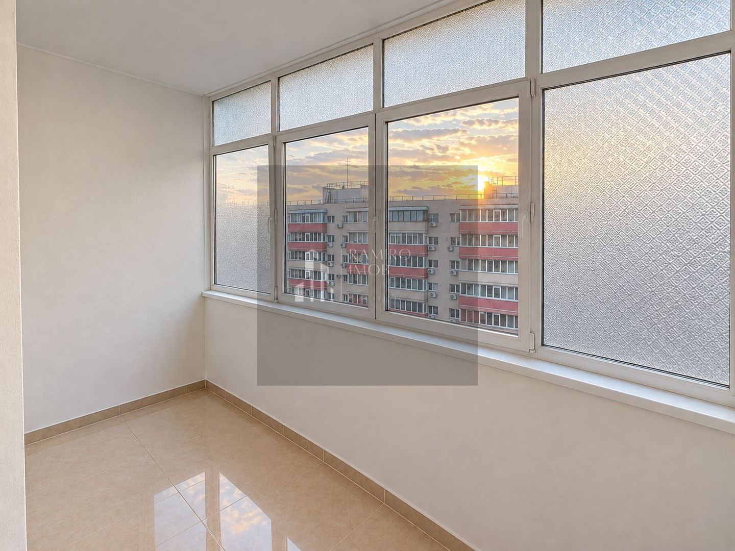 De vanzare apartament 2 camere, decomandat, Metrou Tineretului 15 min - Poză 4