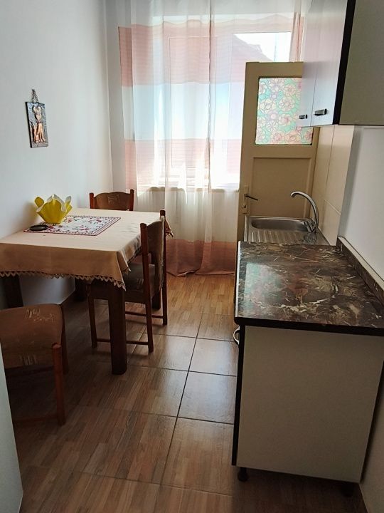 Vânzare apartament 2 camere Central Târgu Jiu etaj 2 - Poză 7