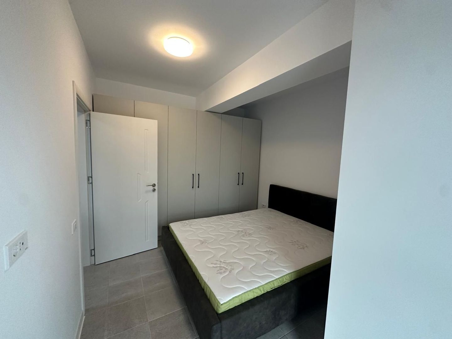 Apartamente GATA Otopeni central 2 camere, PARCARE SUBTERANA - Poză 3