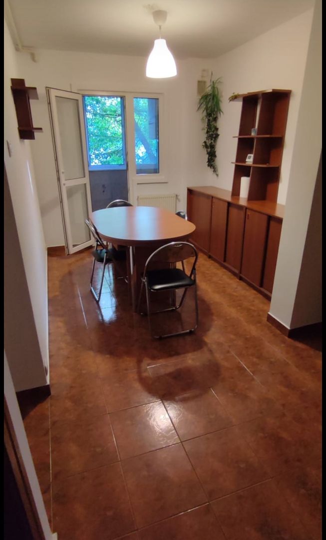 Inchiriere apartament 3 camere Rahova - Modoran Ene - Poză 2