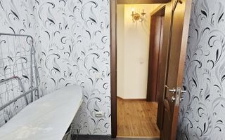 Vilă spațioasă Strejnicu S+P+1E+M, 8 camere, garaj, teren 595 mp - Poză 70