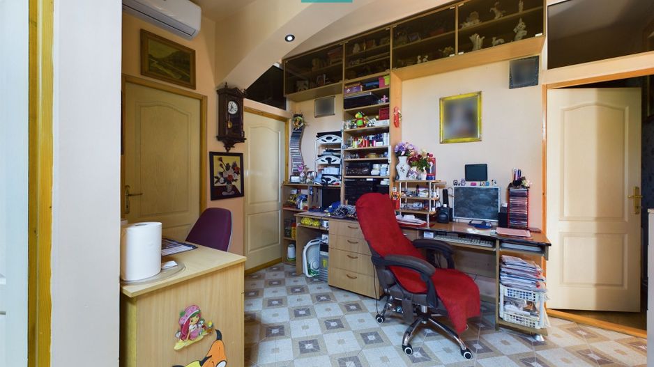 Casă cu teren de 1246 mp în Pârneava - Poză 18