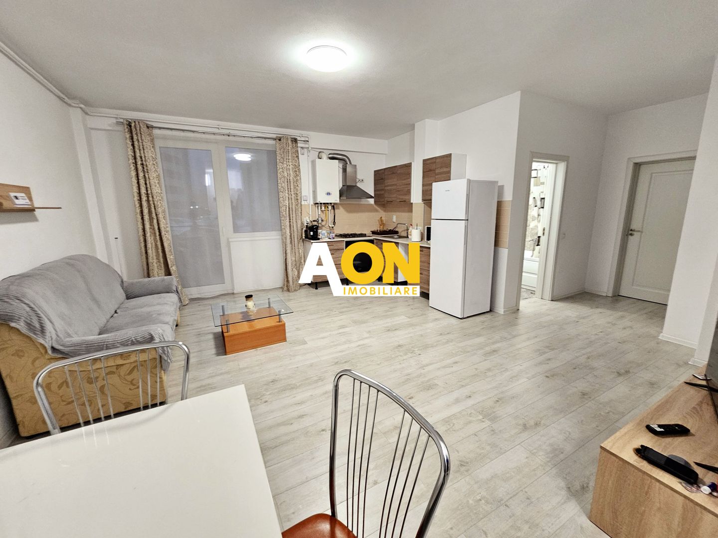 Apartament 3 camere, 2 bai, 2 balcoane, bloc nou, zona Ampoi 3 - Poză 1