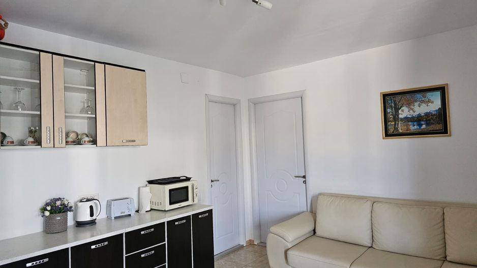 Afacere Turistică la Cheie | Pensiune 14 Camere | 7 min de Plajă - Poză 5