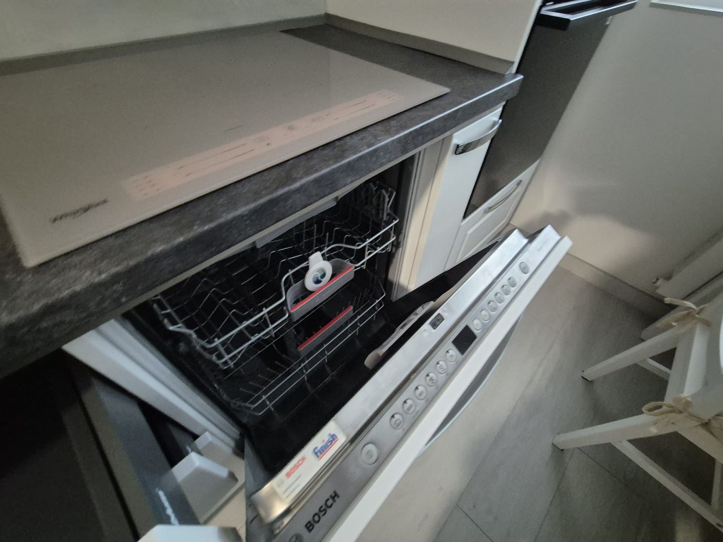 Apartamnent decomandat cu 3 camere, Sector 6 - Poză 14