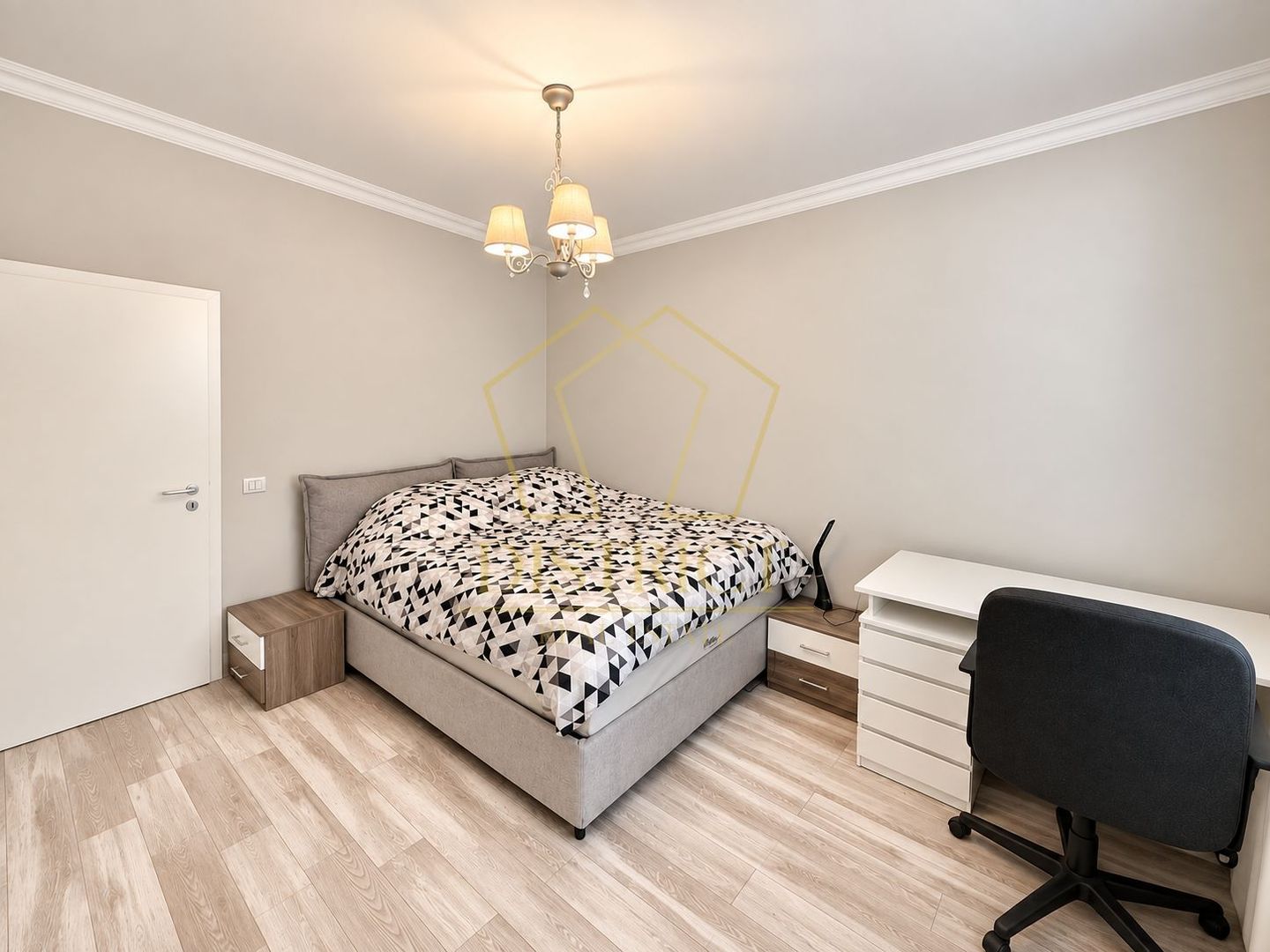 Apartament cu 2 camere | bucatarie inchisa | gradina de 45 mp in Giroc la asfalt - Poză 6