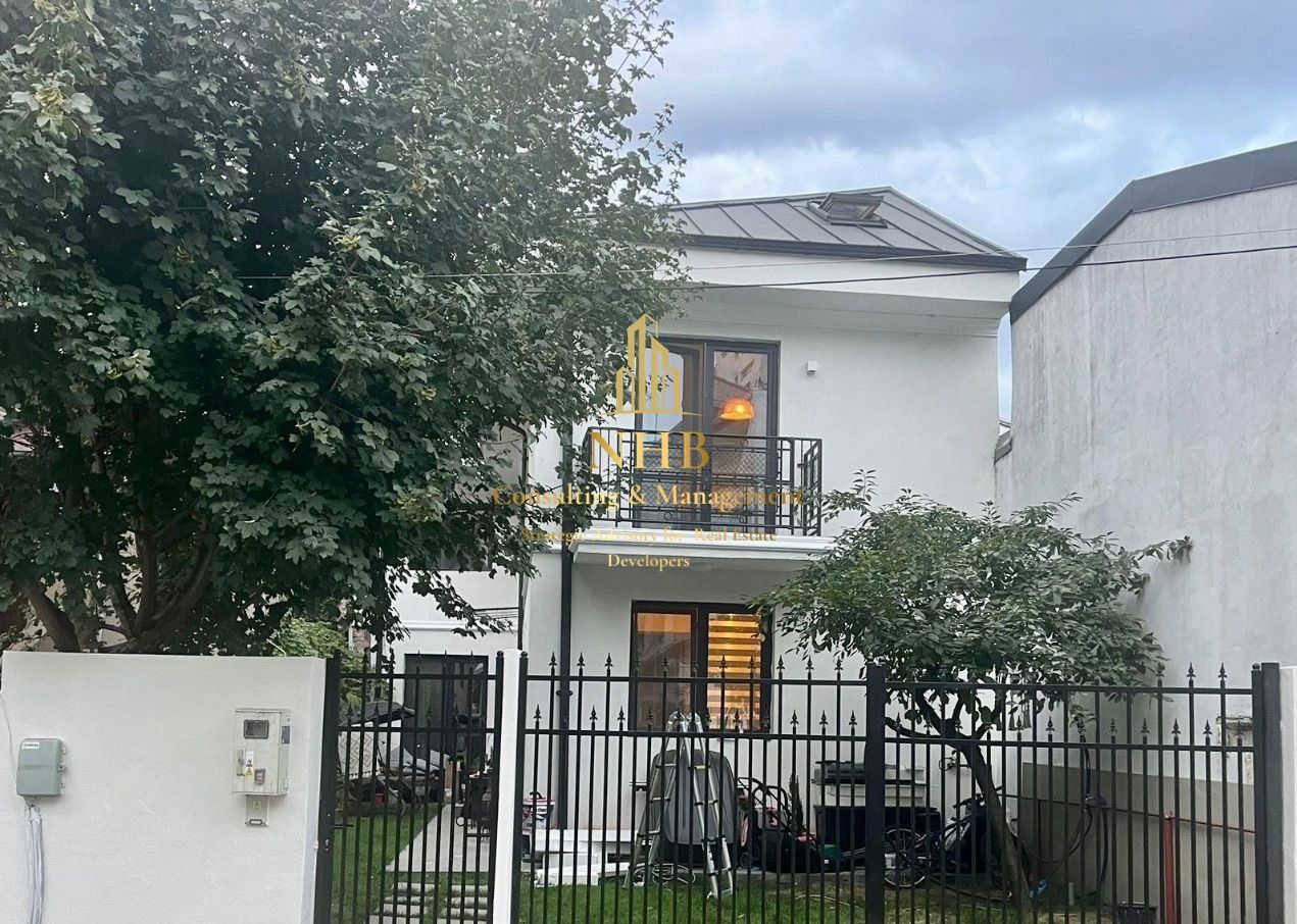 Vila de inchiriat - Polonă - PARCARE - Poză 12