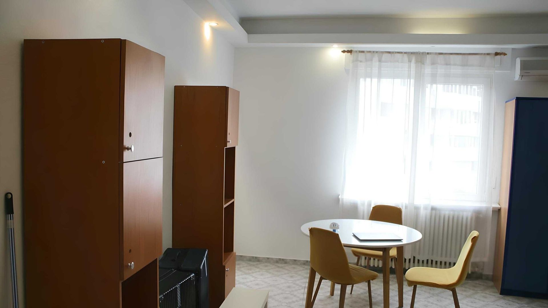 Inchiriez Garsoniera UltraCentral Cismigiu - Poză 1