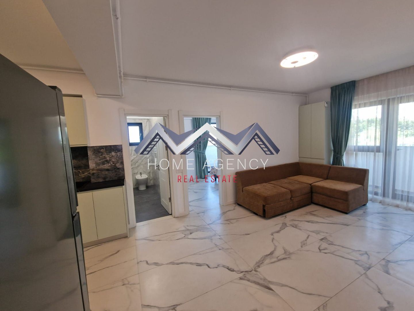 Apartament 4 camere Otopeni Central, nou, 2 locuri de parcare subterane - Poză 3