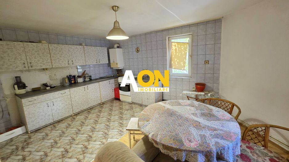 Casa individuala 3 camere, 323 mp teren,  Centru, zona Lipoveni - Poză 5