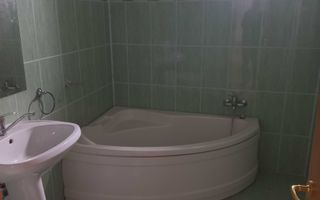 BRASADAS vinde ap 2 cam 70 mp cu parcare in zona centrala. - Poză 6