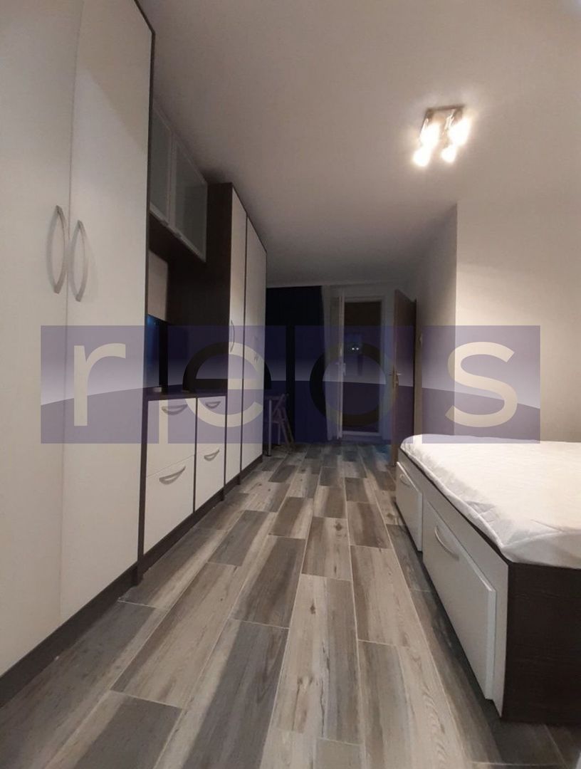 VÂNZARE GARSONIERĂ | ZONA TITAN | MOBILATĂ ȘI UTILATA - Poză 3