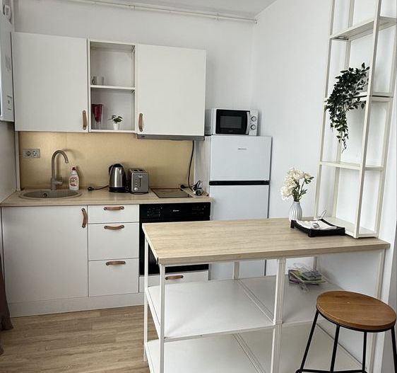 GARSONIERA TIP STUDIO  METROU 2 LOCURI PARCARE ZONA AVIATIEI-PIPERA - Poză 5