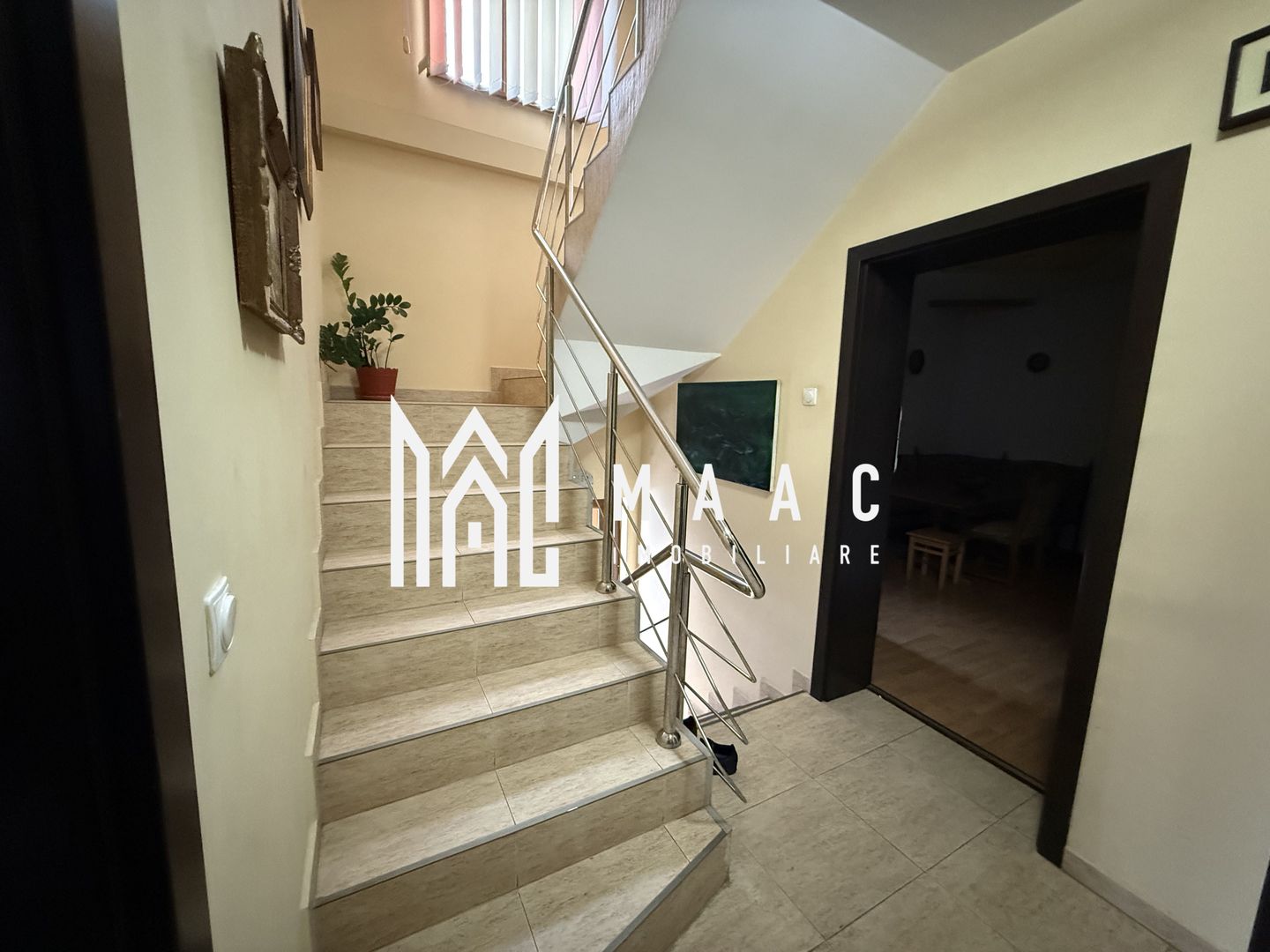 Casa individuala | 7 Camere cu baie proprie | Promenada - Poză 8