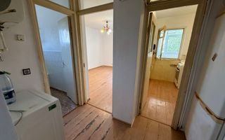 Garsonieră 27 mp cu balcon - etaj 2 - nemobilata -bloc an 1980 - Poză 6