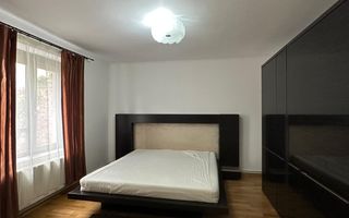 Vila cocheta la 5 min de Iulius Mall - Poză 8