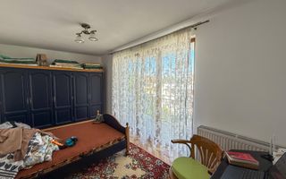 Apartament in vila, etajul 1, Zona Pasapoarte! Garaj inclus in pret! - Poză 4