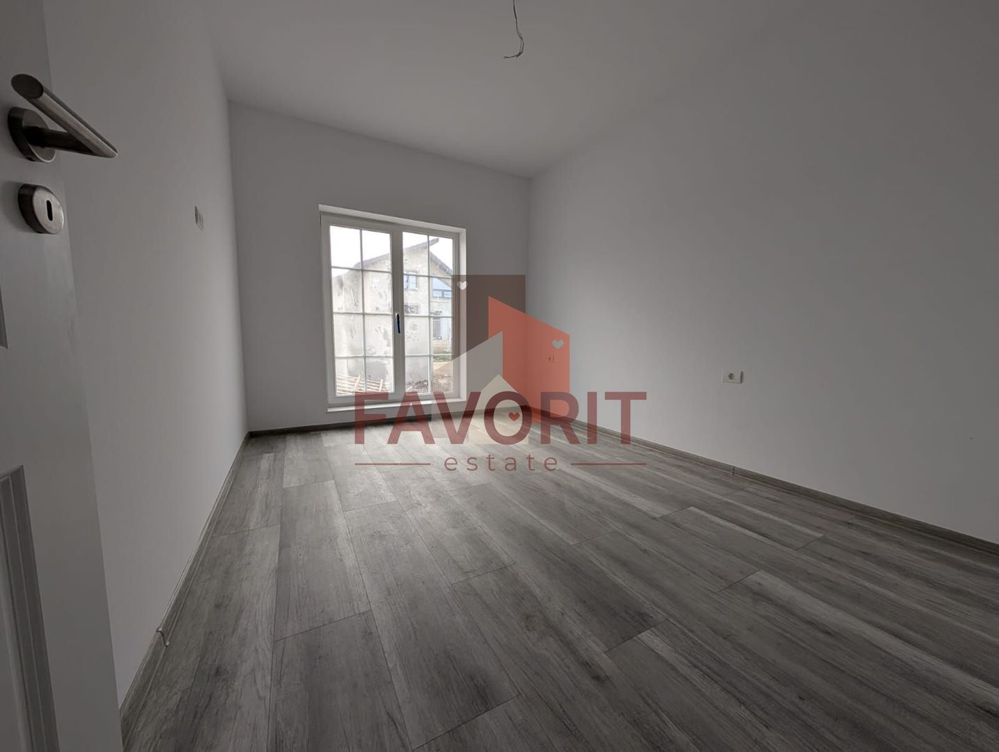 Duplex | Parter | Toate utilitatile | Finisaje premium | Curte generoasa - Poză 5