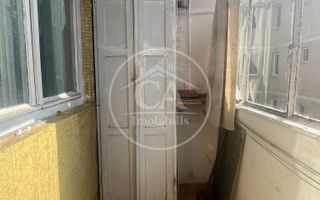 Apartament cu 3 camere de vânzare în zona Rogerius, Oradea - Poză 12