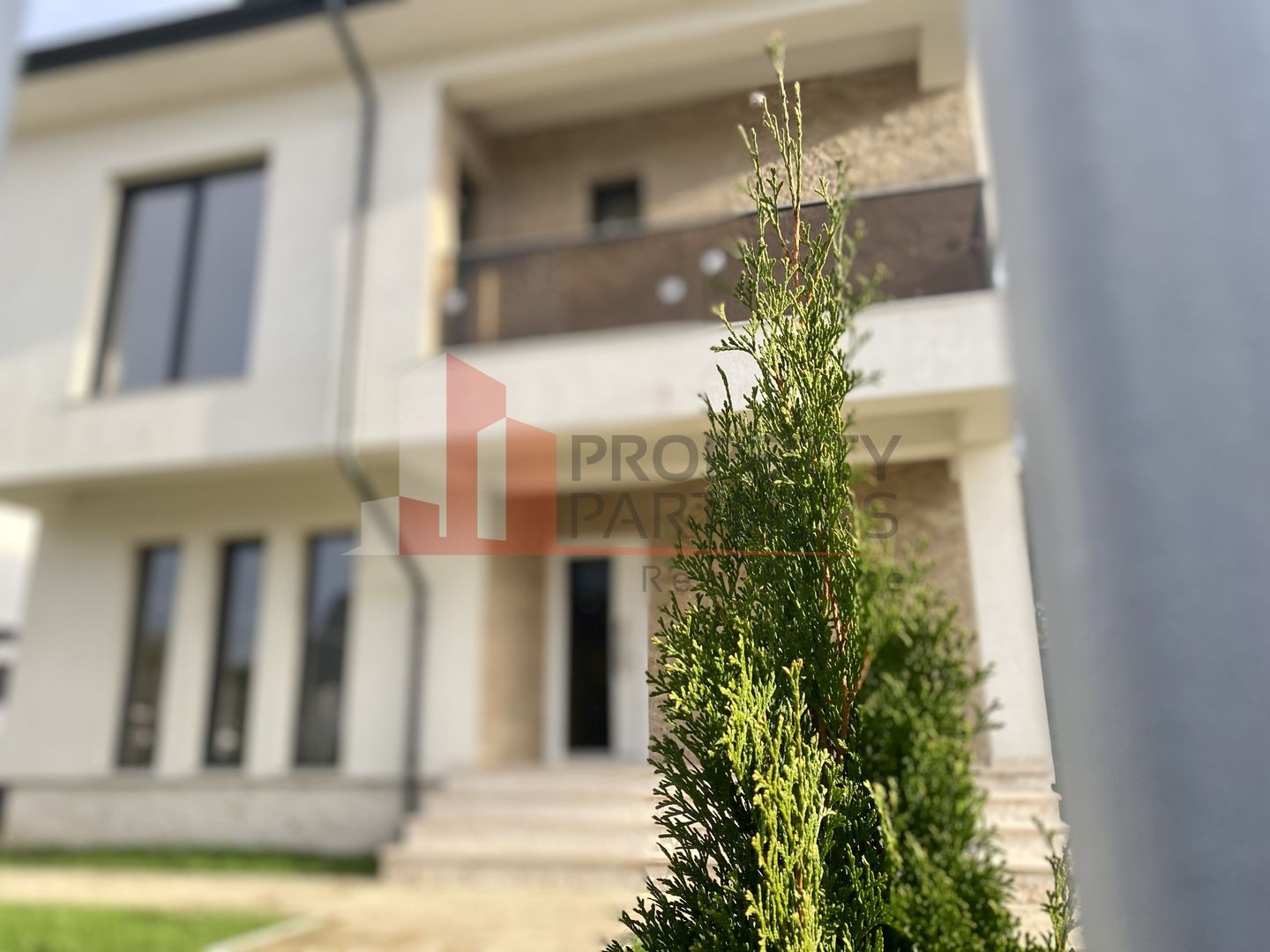 Casa Buftea - langa parcul Raja - Poză 24