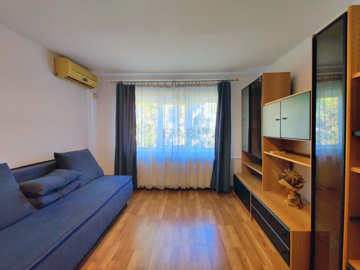 Decomandat, la cateva minute de parc si metrou - Poză 15