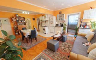 Casa 4 camere, 2 bai, 86 mp utili, renovata, zona Lipoveni - Poză 1