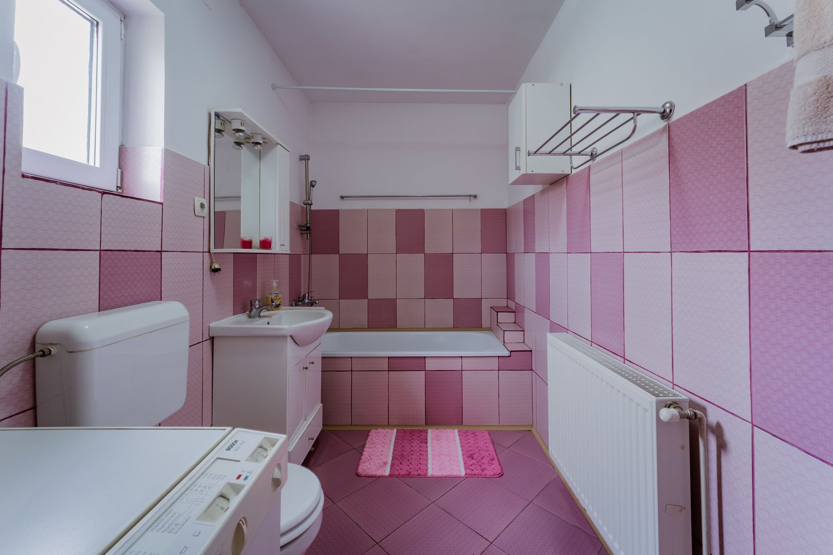 Casă cu 2 camere în Bujac - Poză 13