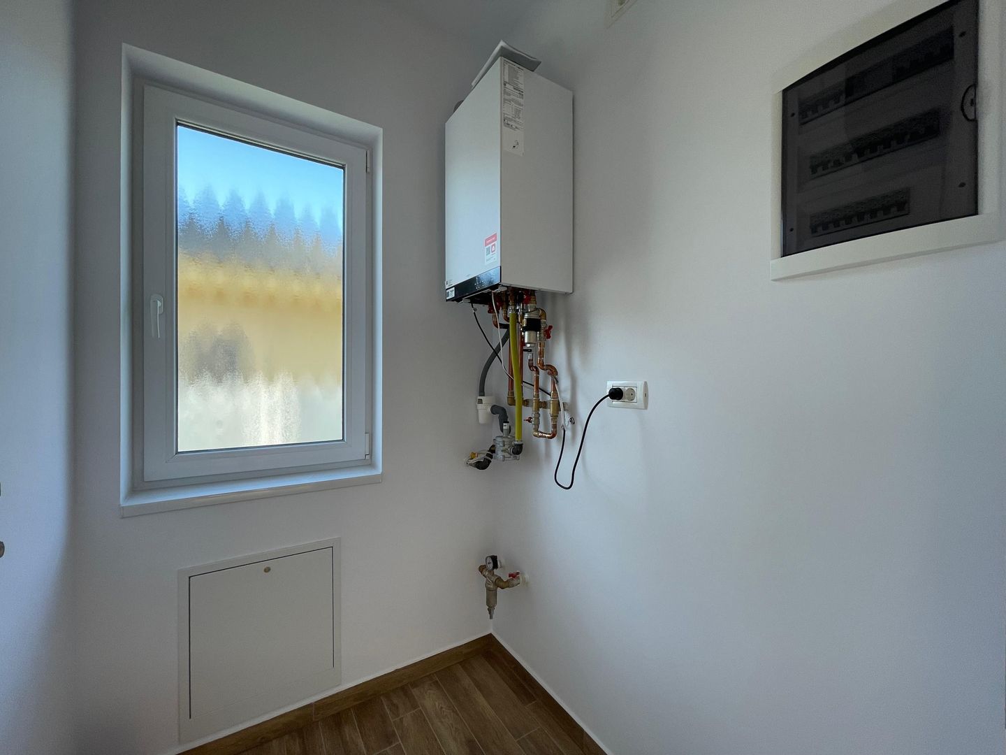 Duplex - 5 camere -toate utilitatile - Mosnita Noua - Urseni - Poză 8