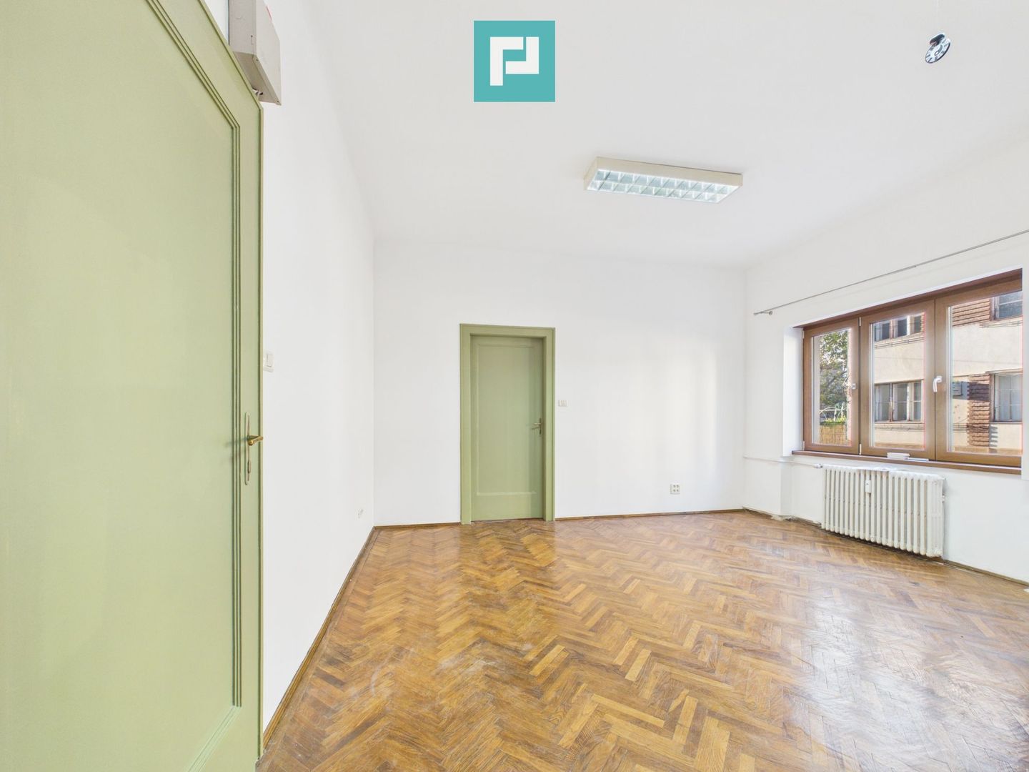 Apartament de închiriat cu 2 camere central, Arad - Poză 1