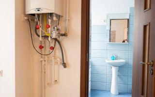 Apartament elegant în zona centrală, cu curte și intrare individuală - Poză 11