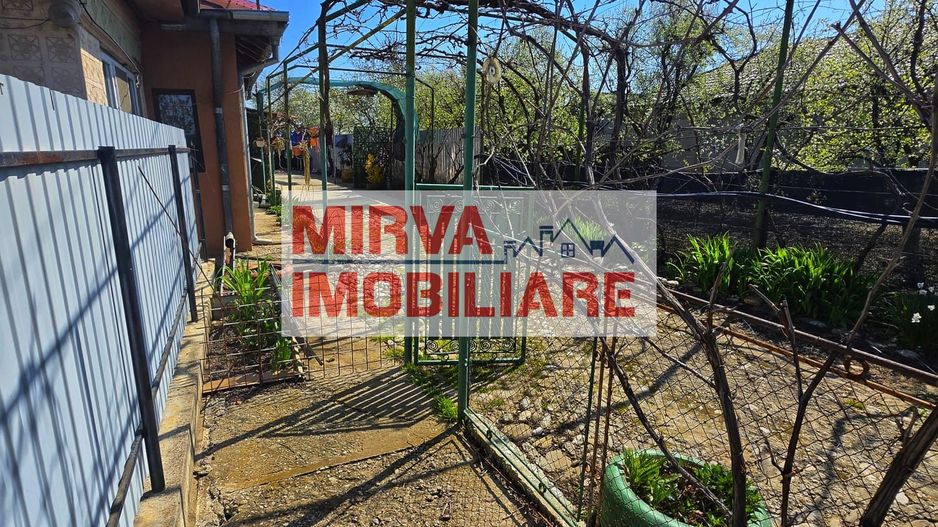 Casă 4 camere, 685 mp teren, renovată 2011 – Mănești, Zalhanaua - Poză 49