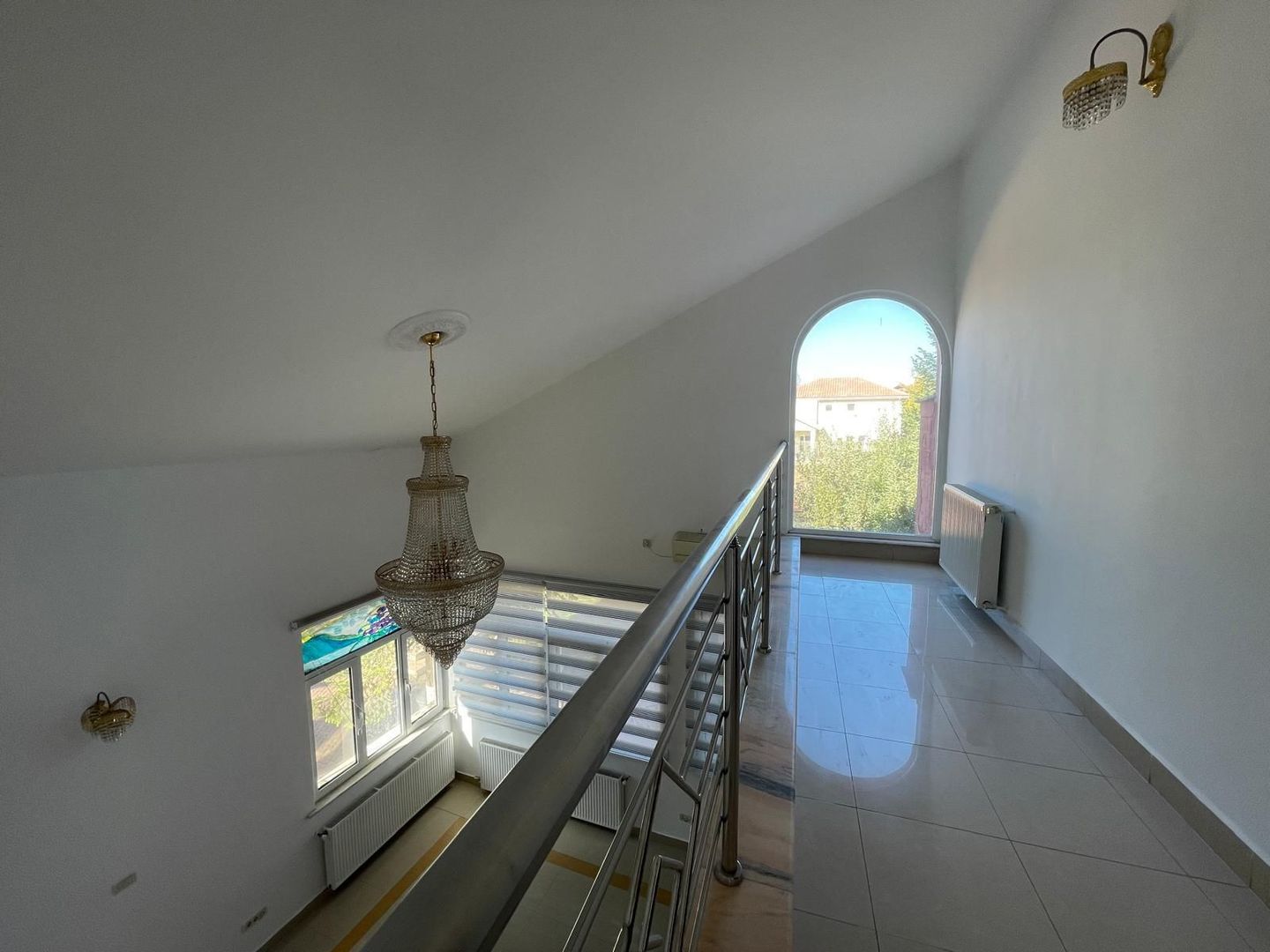 Vila superba 5 camere Pipera  I Erou Iancu Nicolae I  Stradala - Poză 3