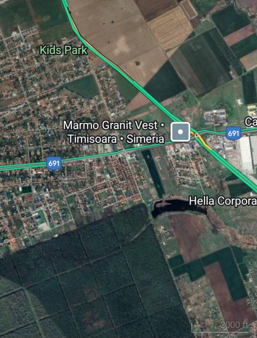 Teren de servicii/birouri - Poză 1