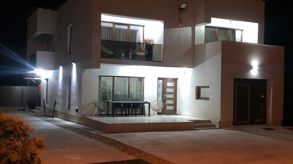 AZURA Imobiliare Pitesti - De Vanzare vila Platou Trivale - Poză 6