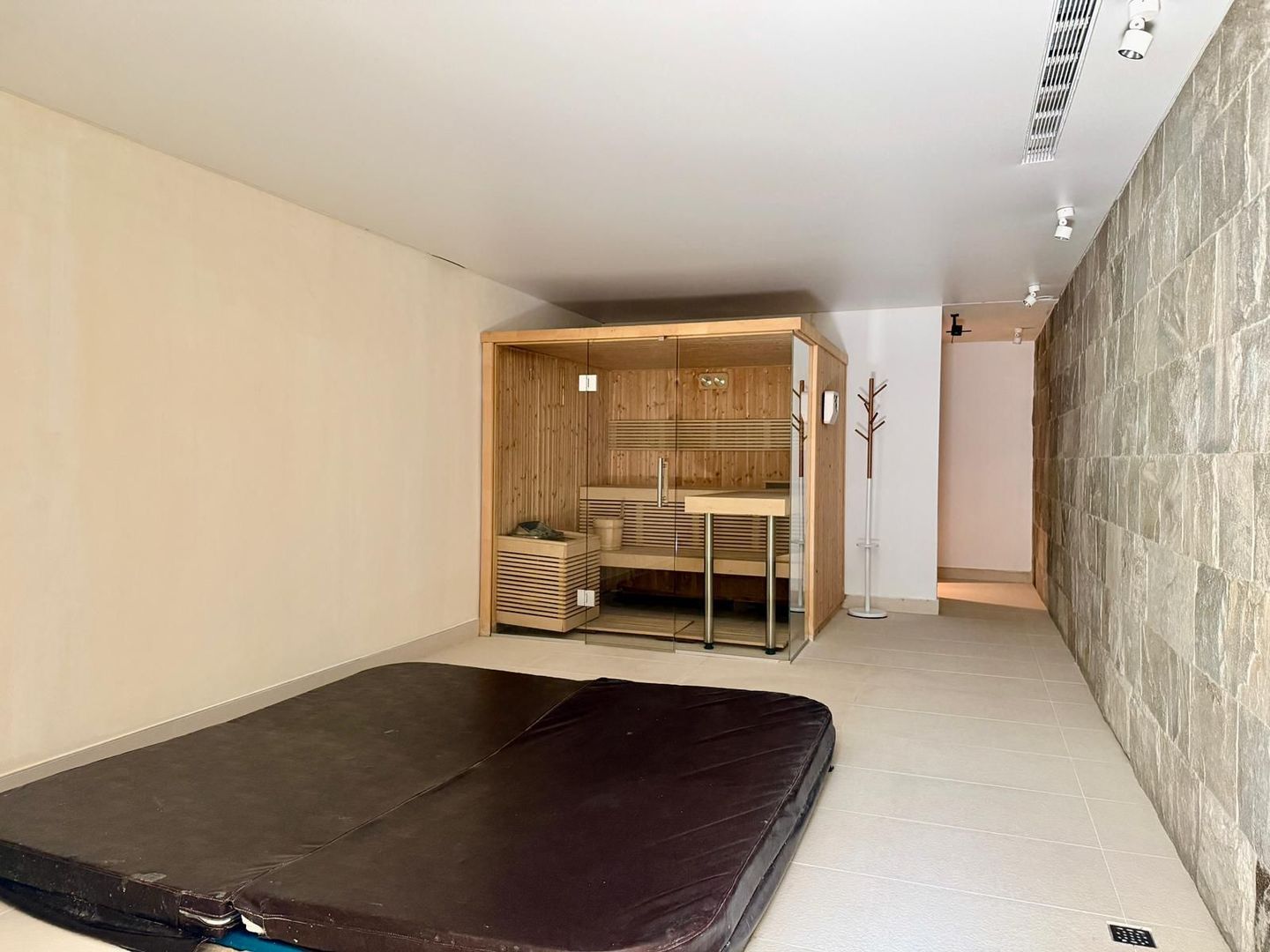 Refined Luxury Residence | Exclusive Villa with Private Spa - Poză 38