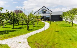 VILĂ MODERNĂ DE LUX CU PISCINĂ, FOTOVOLTAICE ȘI FOIȘOR – BREAZA - Poză 5