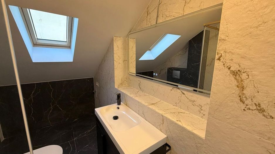 APARTAMENNT MANSARDA  BLOC NOU ZONA DOMENI - Poză 5