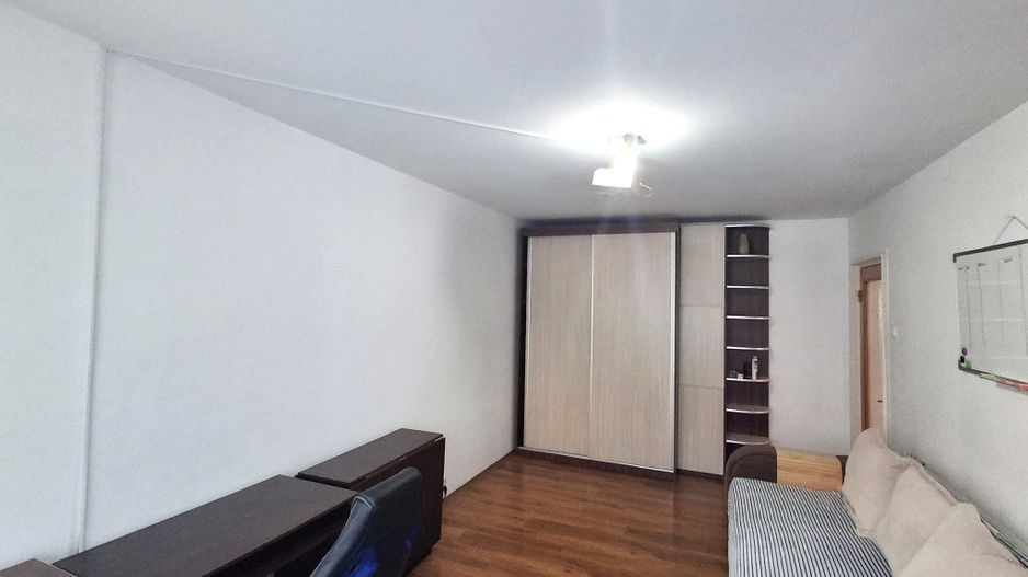 Apartament 3 Camere zona Piata Munci - Poză 2